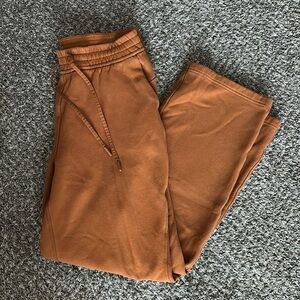 Lululemon wide leg pants